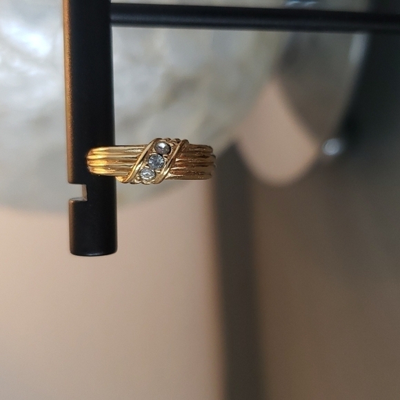 Vintage avon pin & pierced earrings set goldtone & crystals - Picture 4 of 7